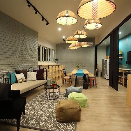 Lupta Hostel Patong Hideaway Zewnętrze zdjęcie